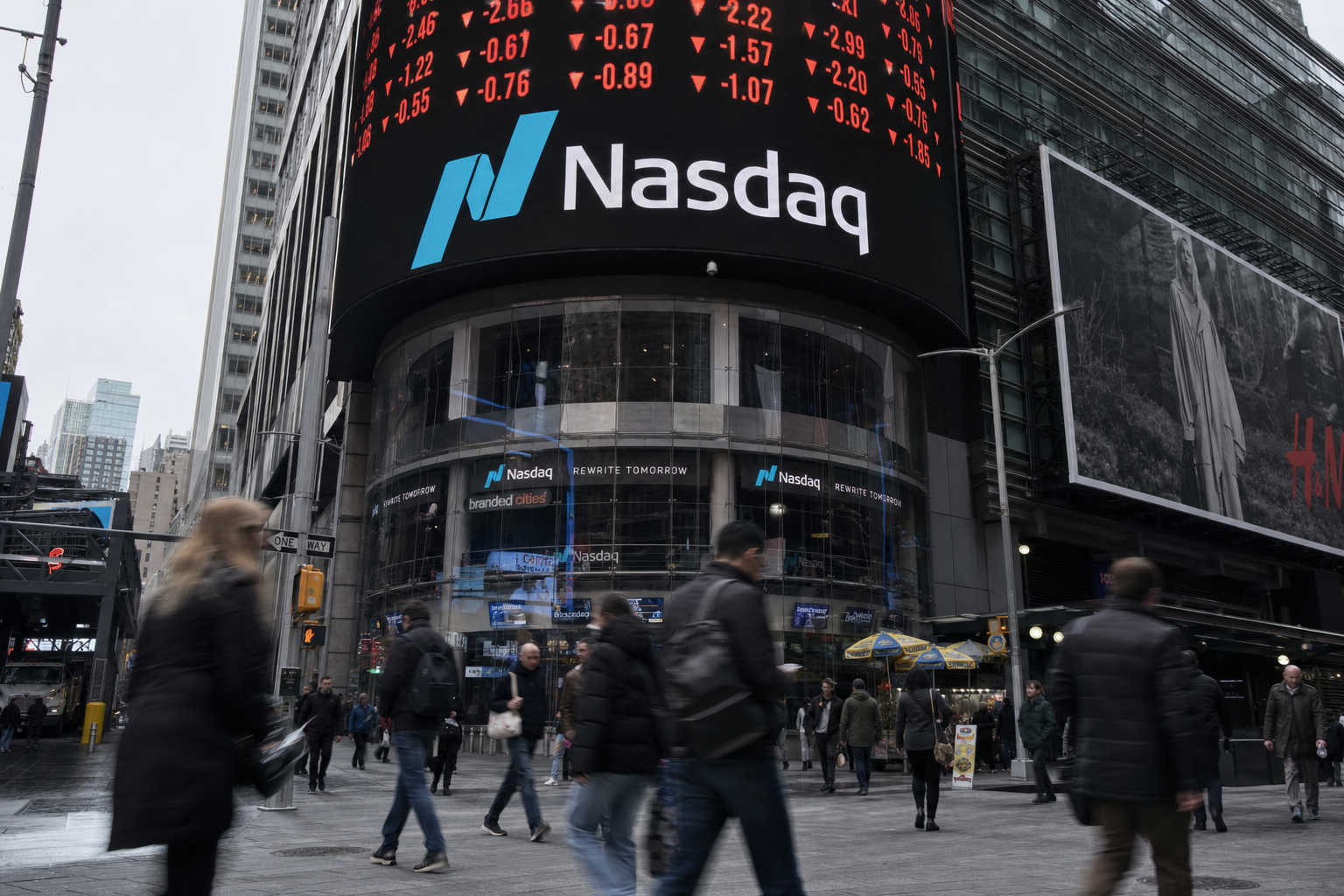 AI Trade Cracks Under Its Own Weight as Tech Selloff Rolls Into Afternoon