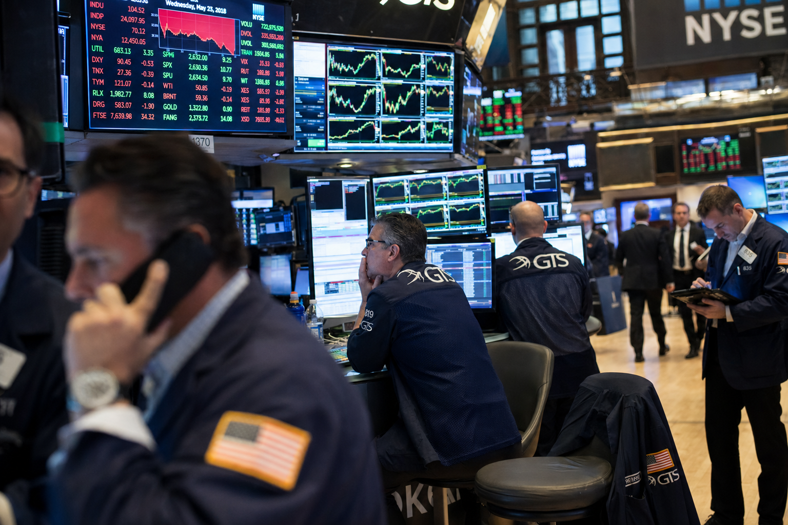 Tech Earnings Rescue the Session as Macro Data Clouds the Outlook